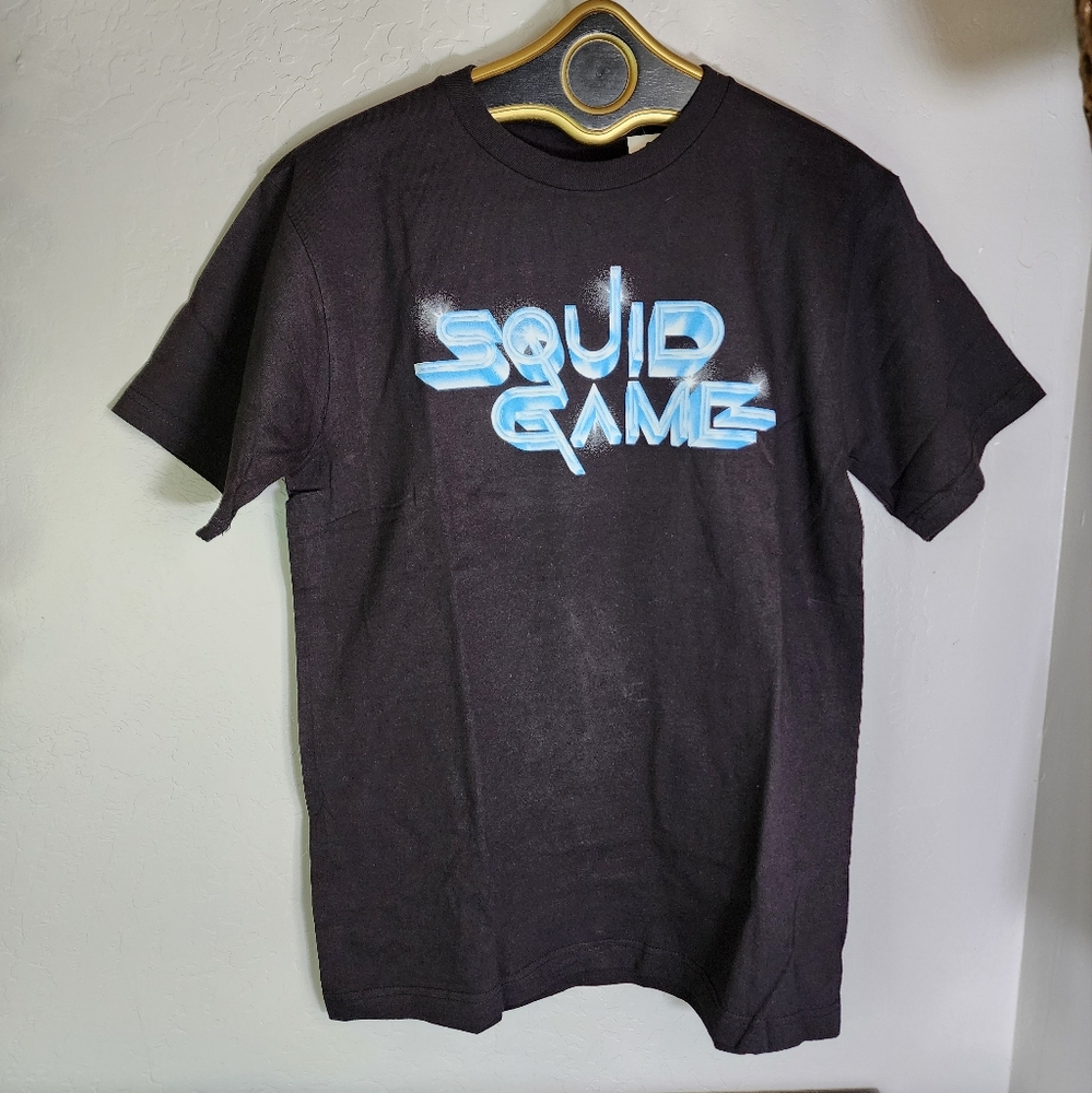 Market Squid‎ Game Money Bank Black Tee Size Medium